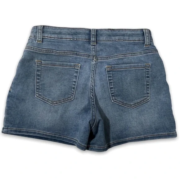 ❌RELISTED❌ Two Pair Girls Denim Shorts Size 10 - Cat & Jack, Old Navy Cut-Offs - Picture 3 of 13